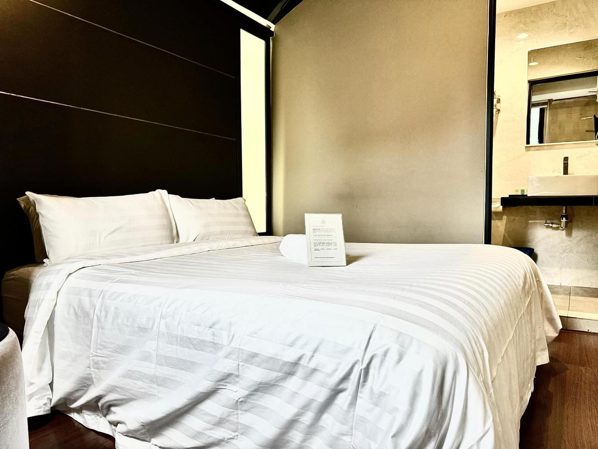 Chariton Hotel Nusa Bestari 조호르 바루 외부 사진