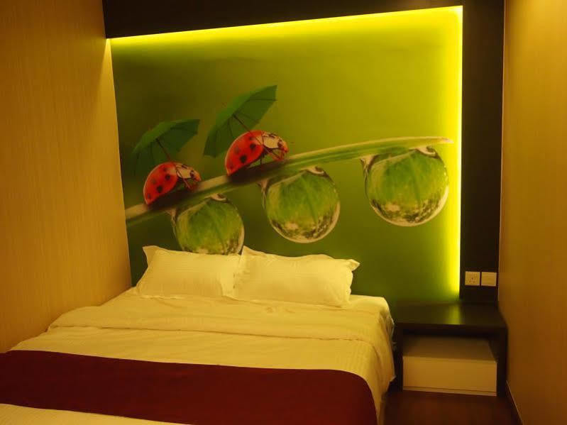 Chariton Hotel Nusa Bestari 조호르 바루 외부 사진